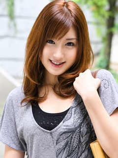 秋月玲奈