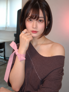 菜月ひかる