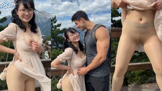 《山顶上的眼镜妹》